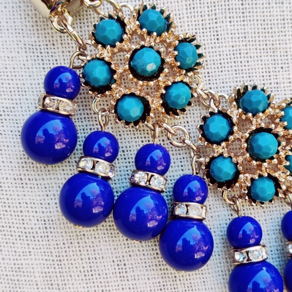 Banana Republic Statement necklace - Picture 6 of 10